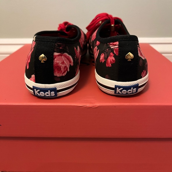 Kate Spade Keds Red Rose Black Canvas Sneakers Tennis Shoes Size 8 - Picture 8 of 11